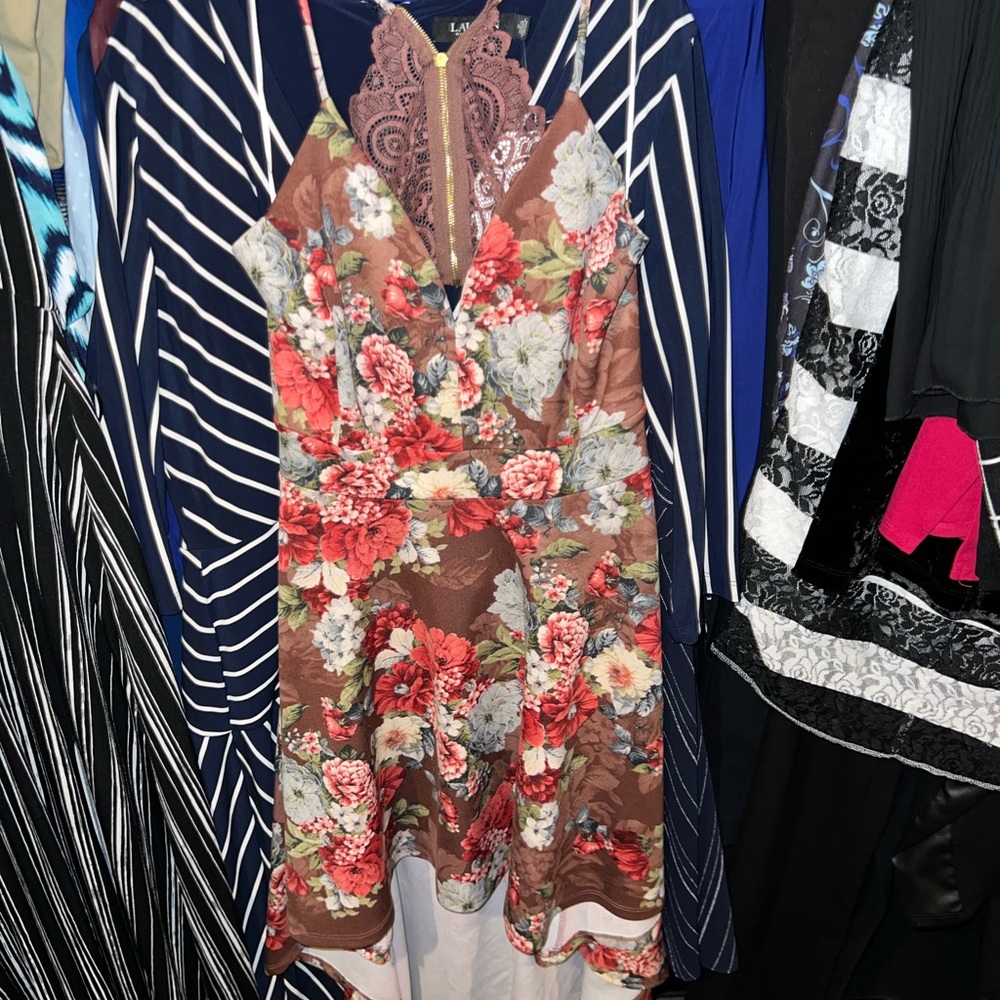 High low dress slower print lace back